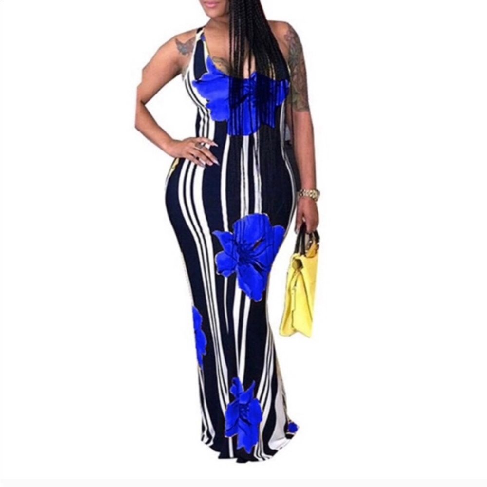 SUMMERTIME!! Blue floral maxi Sz XL new-never worn